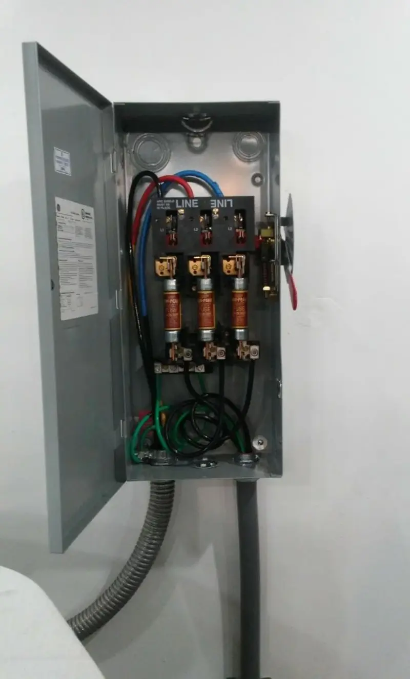 Three-phase disconnect switch installed for Smoke Detector Installation in Richmond West